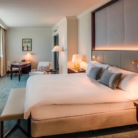 Intercontinental By Ihg Hotel 5*