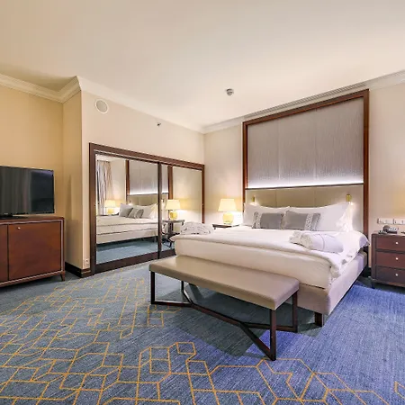 Intercontinental By Ihg 5*