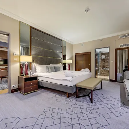 Intercontinental By Ihg