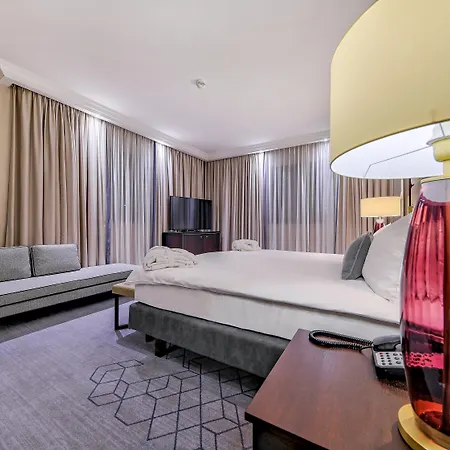 Intercontinental By Ihg Hotel Warsaw