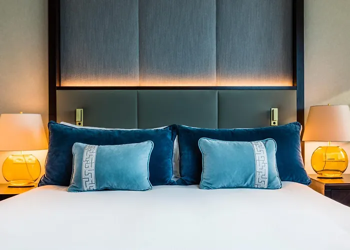 Intercontinental By Ihg Otel 5*