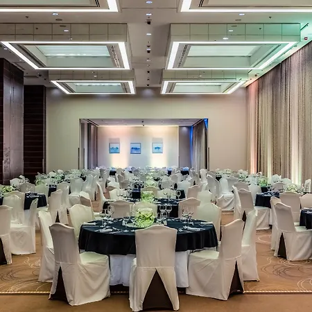 Intercontinental By Ihg Hotel Warsaw