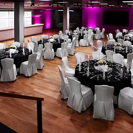 Intercontinental By Ihg Hotel Warsaw