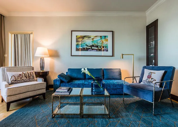 Intercontinental By Ihg Hotel 5*