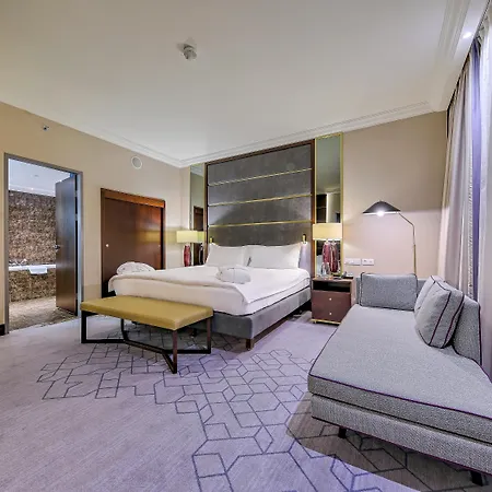 Intercontinental By Ihg 5* ורשה