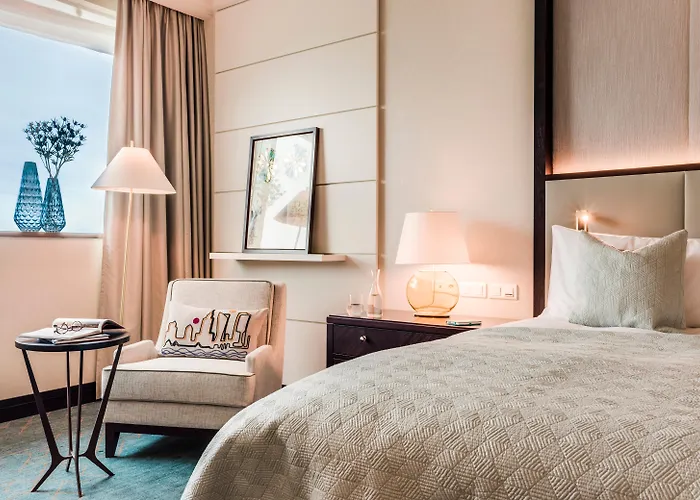 Intercontinental By Ihg