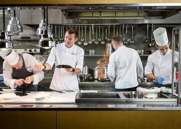 Intercontinental By Ihg Hotell 5*